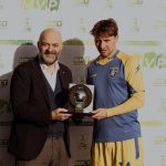 Il Frosinone celebra Calò, MVP del mese di novembre