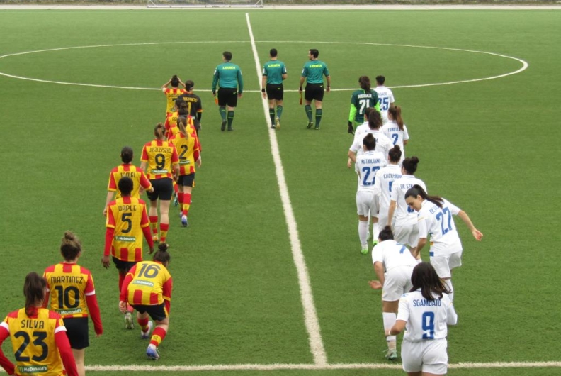FEMMINILE, IL FROSINONE INCASSA UN PUNTO D’ORO CON IL LECCE (0-0)