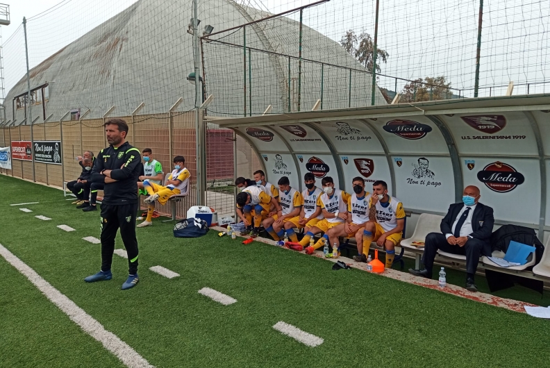 FROSINONE FORZA CINQUE A SALERNO, VITALUCCI-TRIS ‘ONE MAN SHOW’