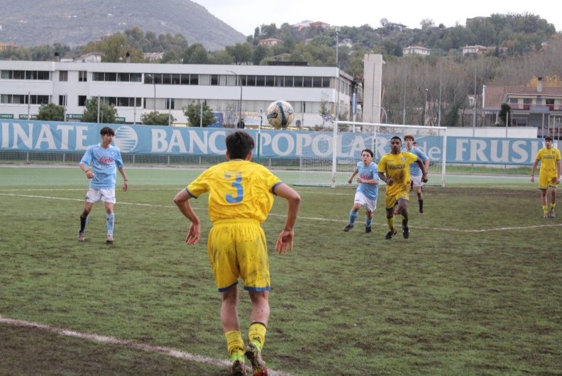 UNDER 14 ÉLITE, AL FROSINONE BASTA IL GOL DI CARPENTIERI PER BATTERE LA LUPA FRASCATI (0-1)