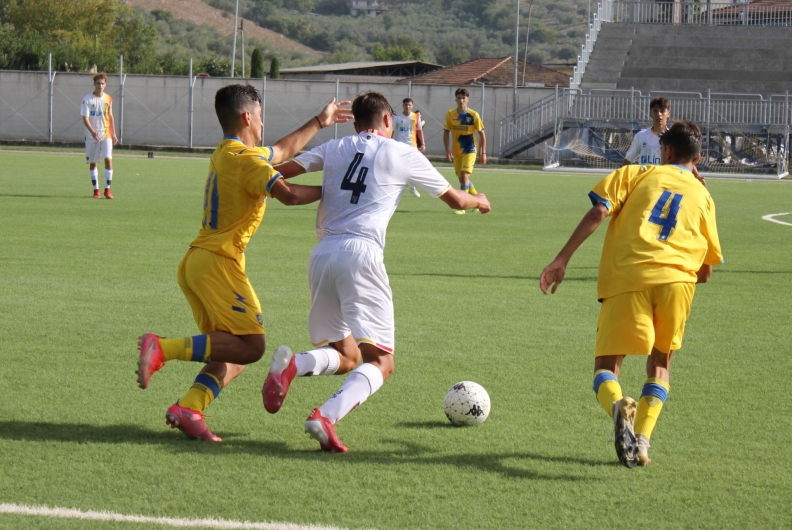 UNDER 16, FROSINONE E SALERNITANA SI DIVIDONO LA POSTA IN PALIO. A SALERNO IL MATCH TERMINA 1-1